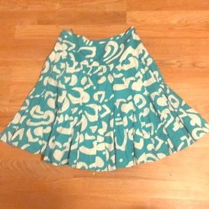 Light blue and white skirt with zipper on the side